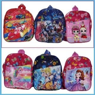 MOCHILA INFANTIL CIERRE + BOL IMPERMEABLE 25x20x9                107
